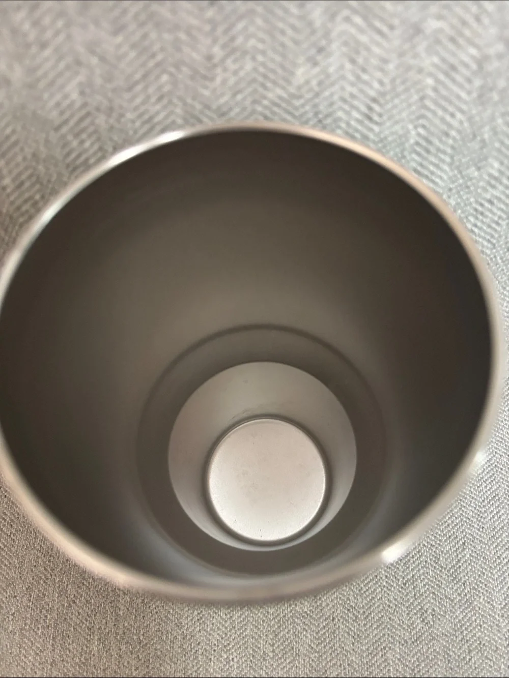 New Yeti 35 oz (no straw)